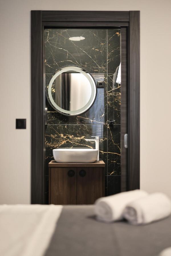 City Premium Rooms Old Town Zadar Buitenkant foto