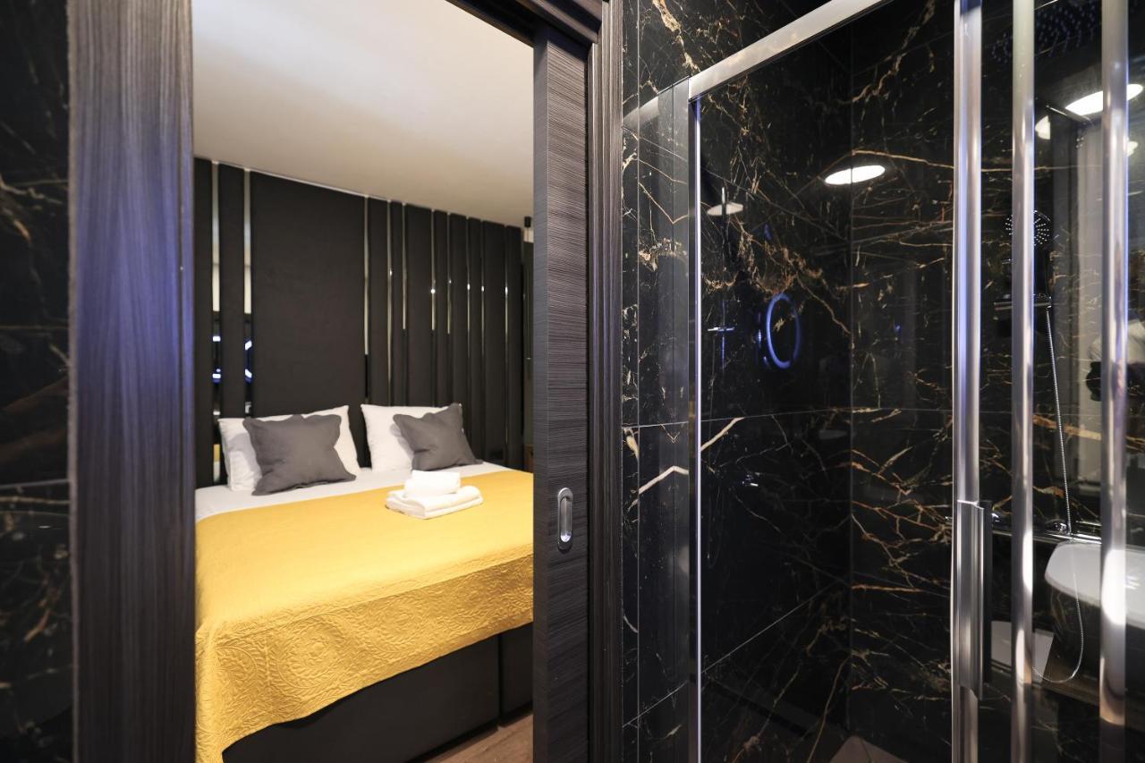 City Premium Rooms Old Town Zadar Buitenkant foto
