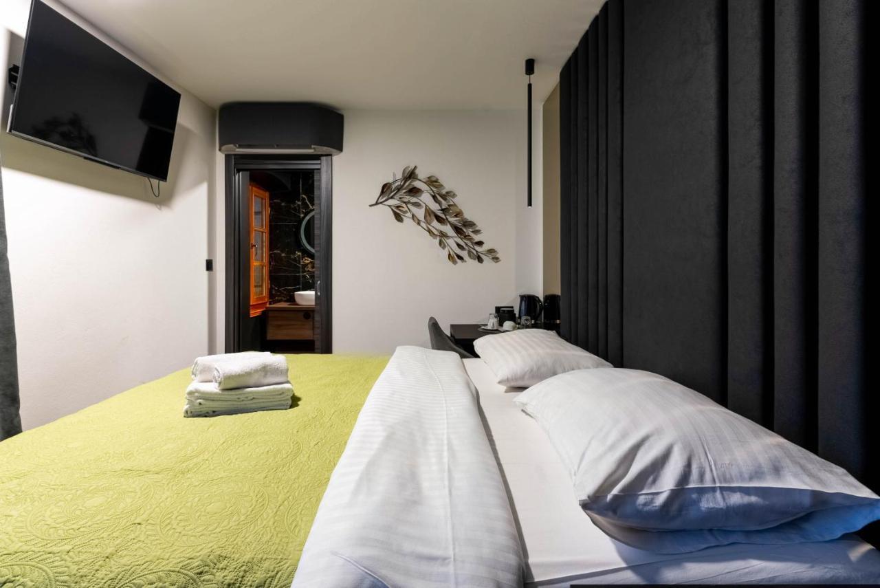 City Premium Rooms Old Town Zadar Buitenkant foto
